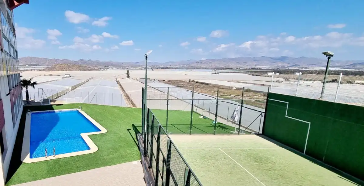 Piscina de Apartament de lloguer en Águilas amb Terrassa i Moblat