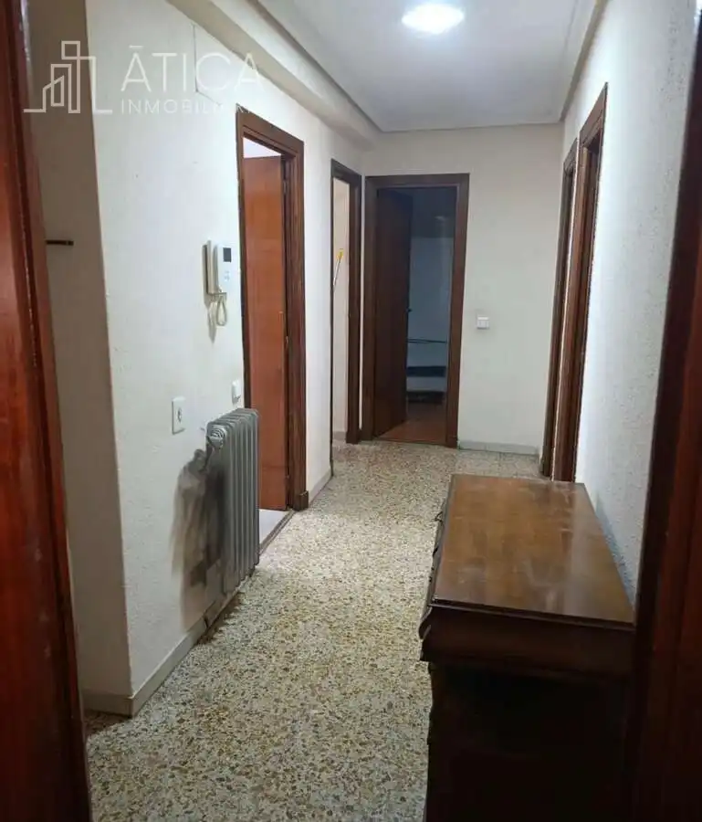 Wohnung zur Miete in Salamanca mit Heizung, Terrasse und Möbliert