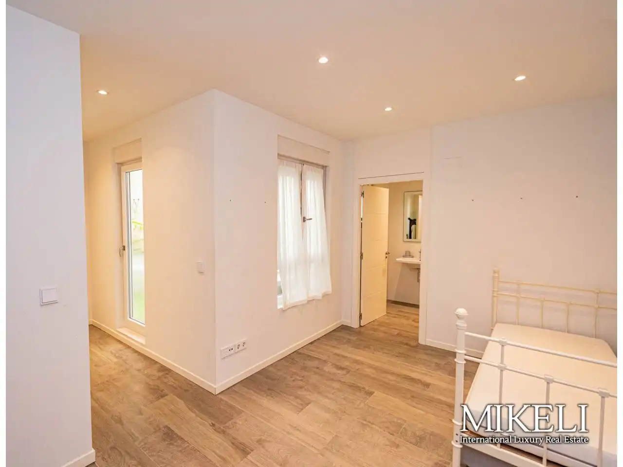 Flat with terrace to rent in Calle Hernán Cortés, imagen 19