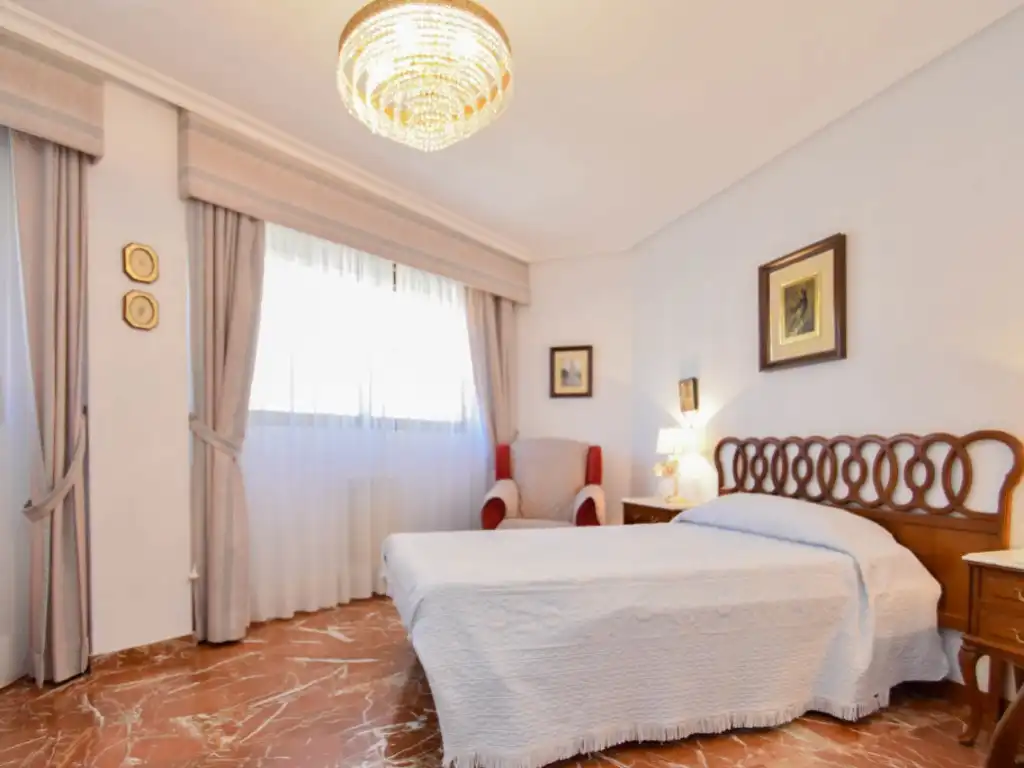 Bedroom of Flat for sale in Granada  with Heating