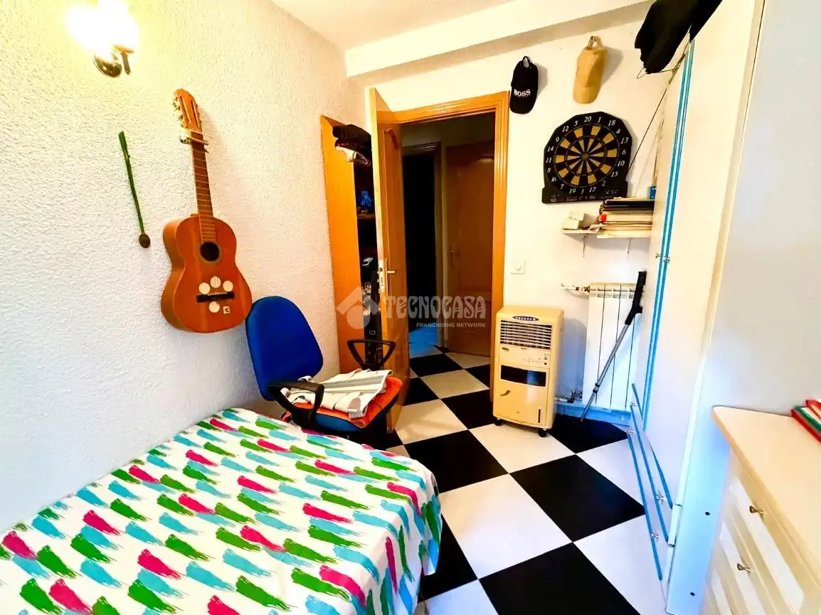 Habitación de Piso en venta en Móstoles con Aire acondicionado, Calefacción y Terraza