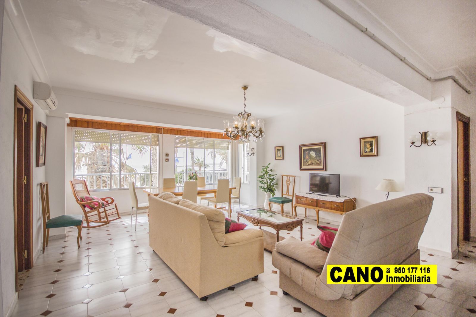 Sala d'estar de Casa o xalet en venda en Carboneras amb Terrassa