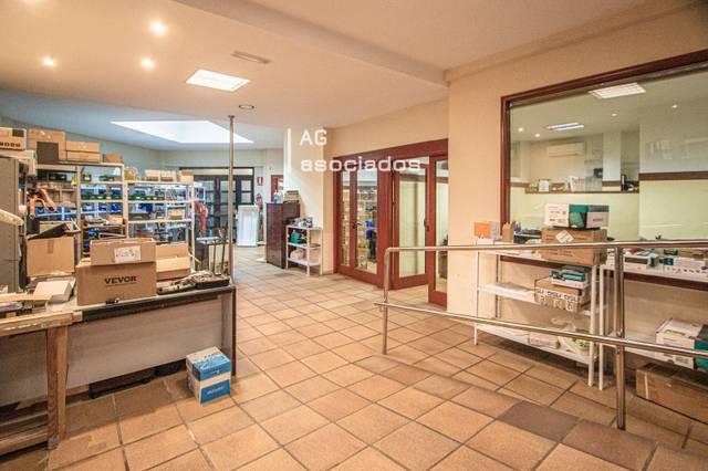 Local comercial en Venta en Carrer de Joan Dameto en Son Cotoner