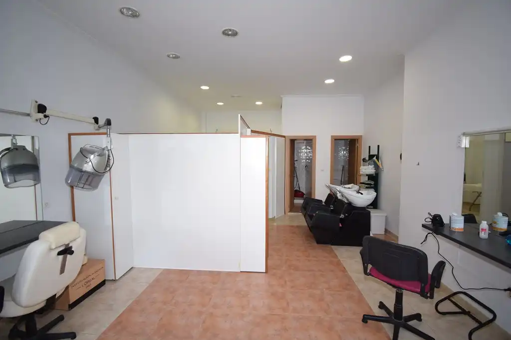 Local comercial en venta en Rúa Pontedeume 11, imagen 2