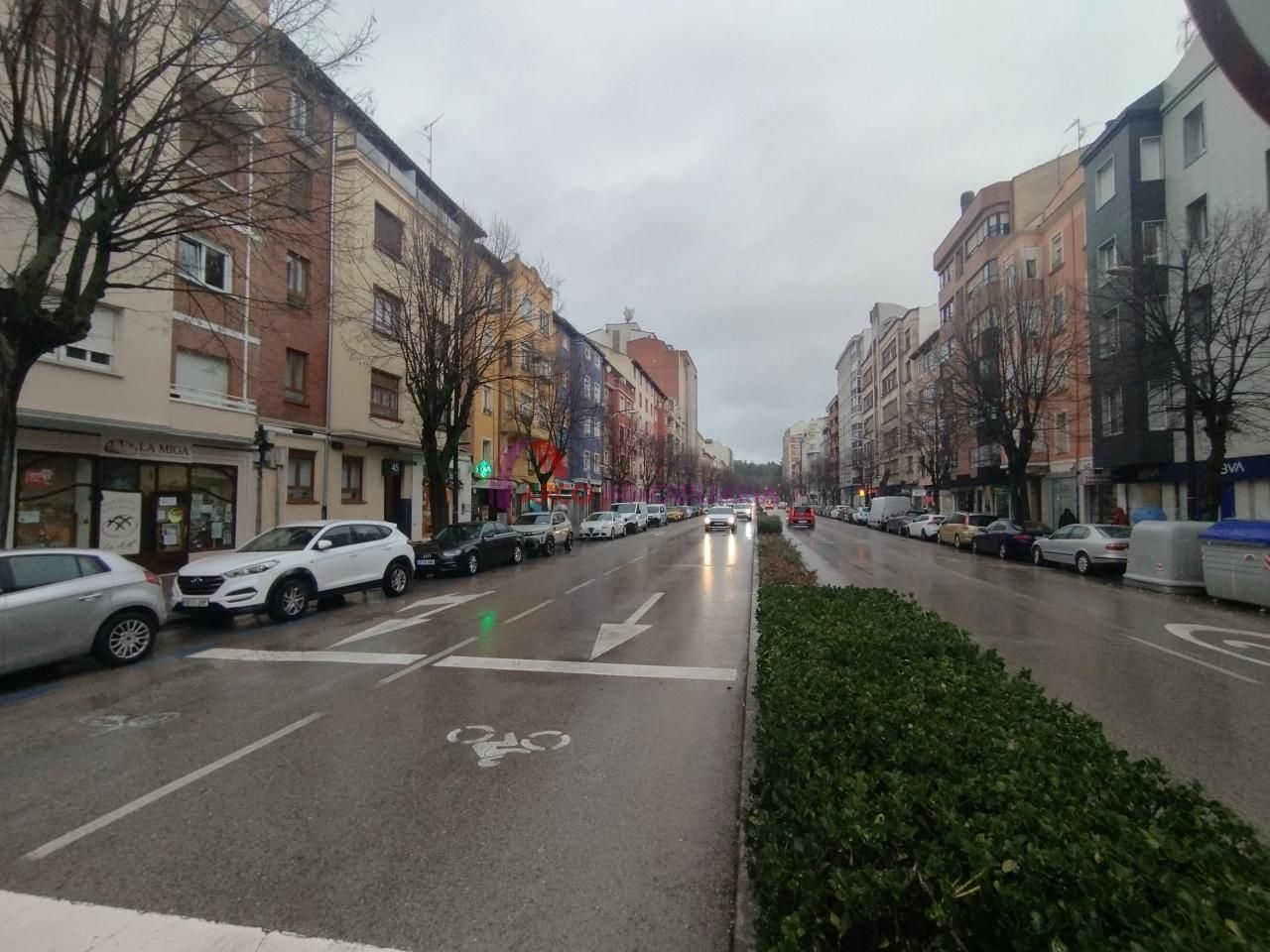 Vista exterior de Piso en venta en Burgos Capital con Calefacción