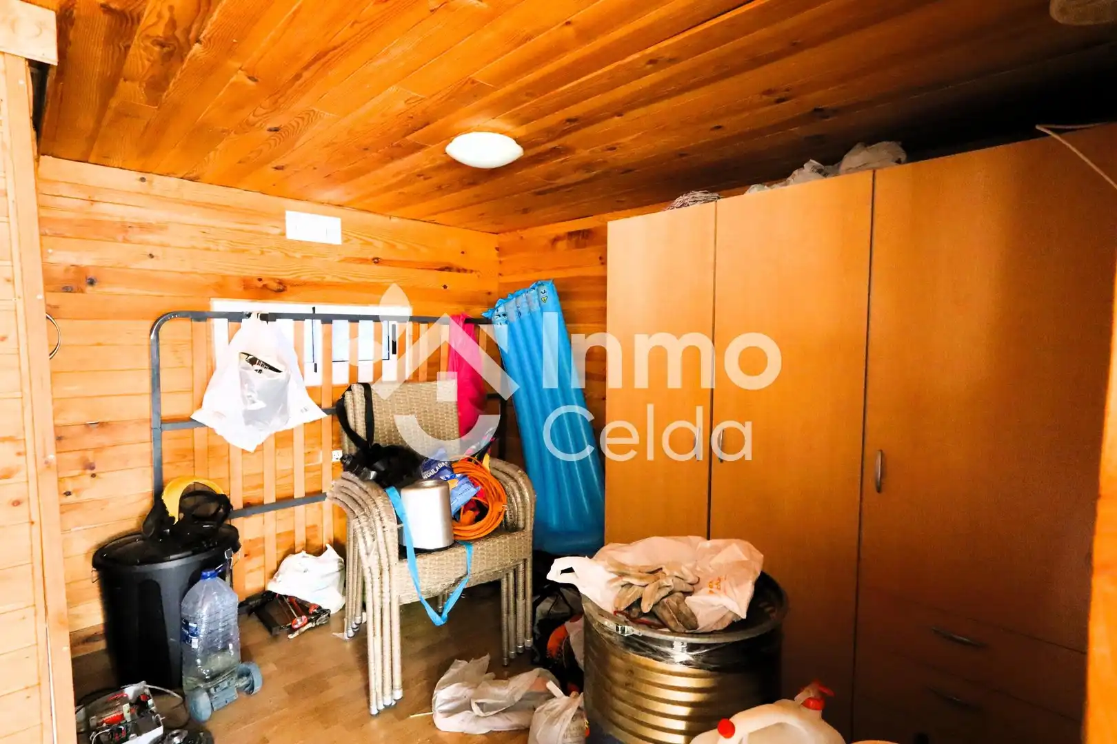Haus oder Chalet zum Verkauf in Chiva mit Klimaanlage, Privatgarten und Schwimmbad
