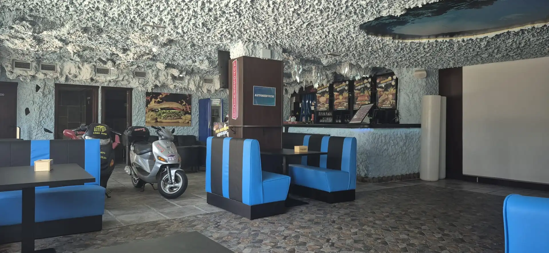 Commercial properties for sale in El Portil  with Air Conditioner, Furnished and Internet