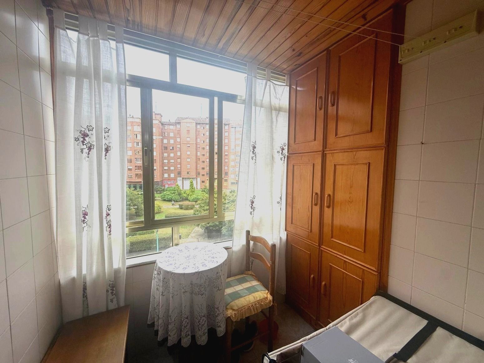 Dormitori de Pis en venda en Avilés amb Calefacció, Jardí privat i Parquet