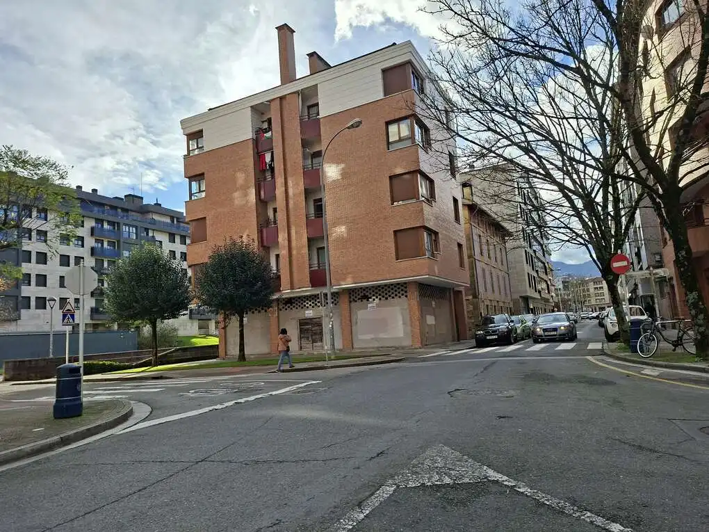 Local comercial en venda a Durango