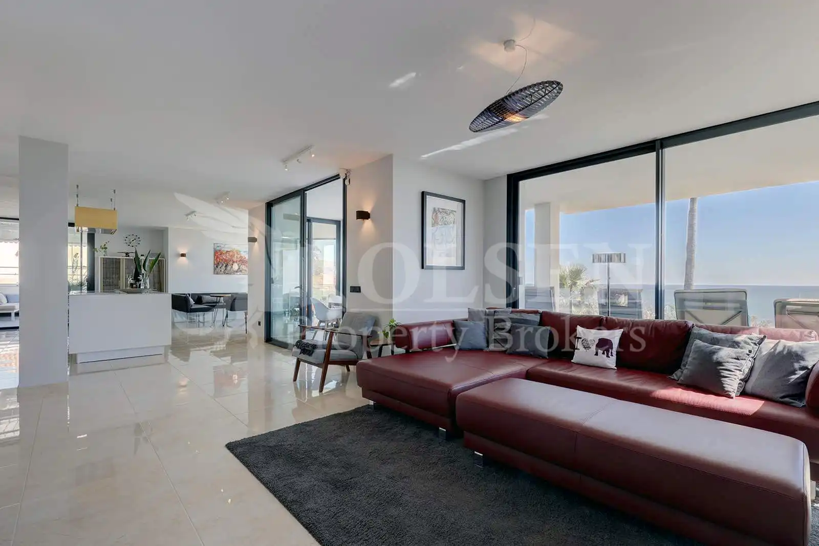 Sala de estar de Casa o chalet en venta en Estepona con Aire acondicionado, Calefacción y Jardín privado
