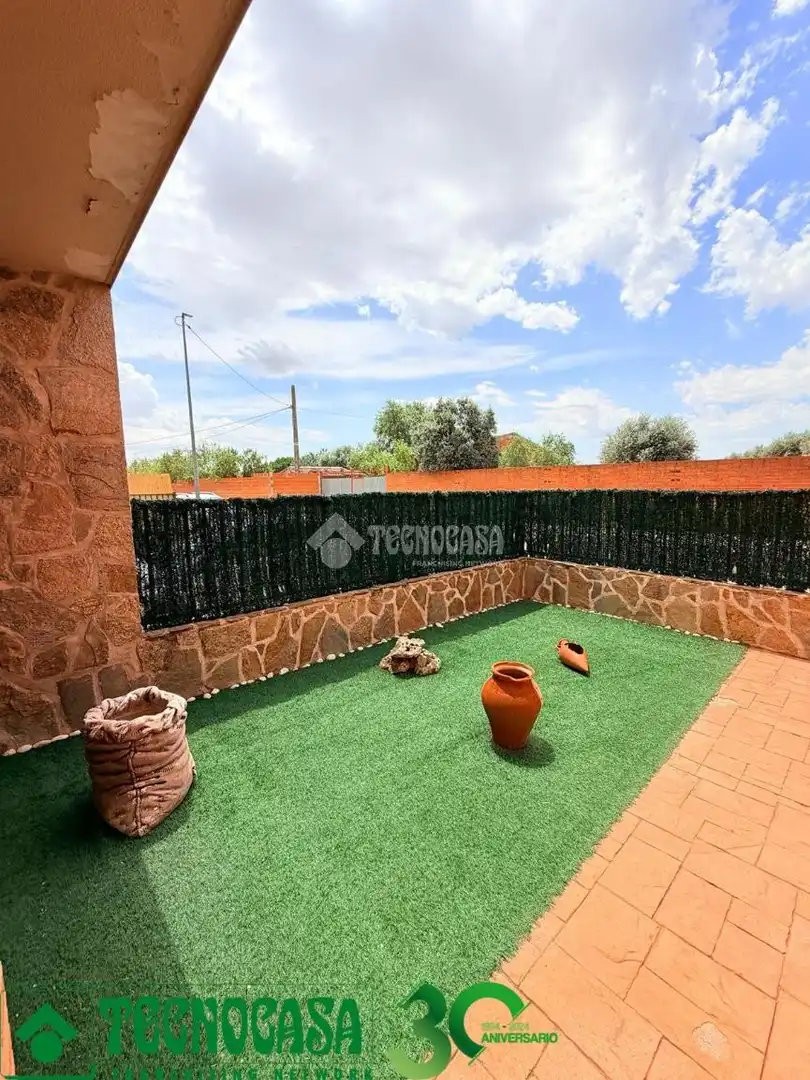 Terraza de Casa adosada en venta en Burujón con Aire acondicionado, Calefacción y Terraza