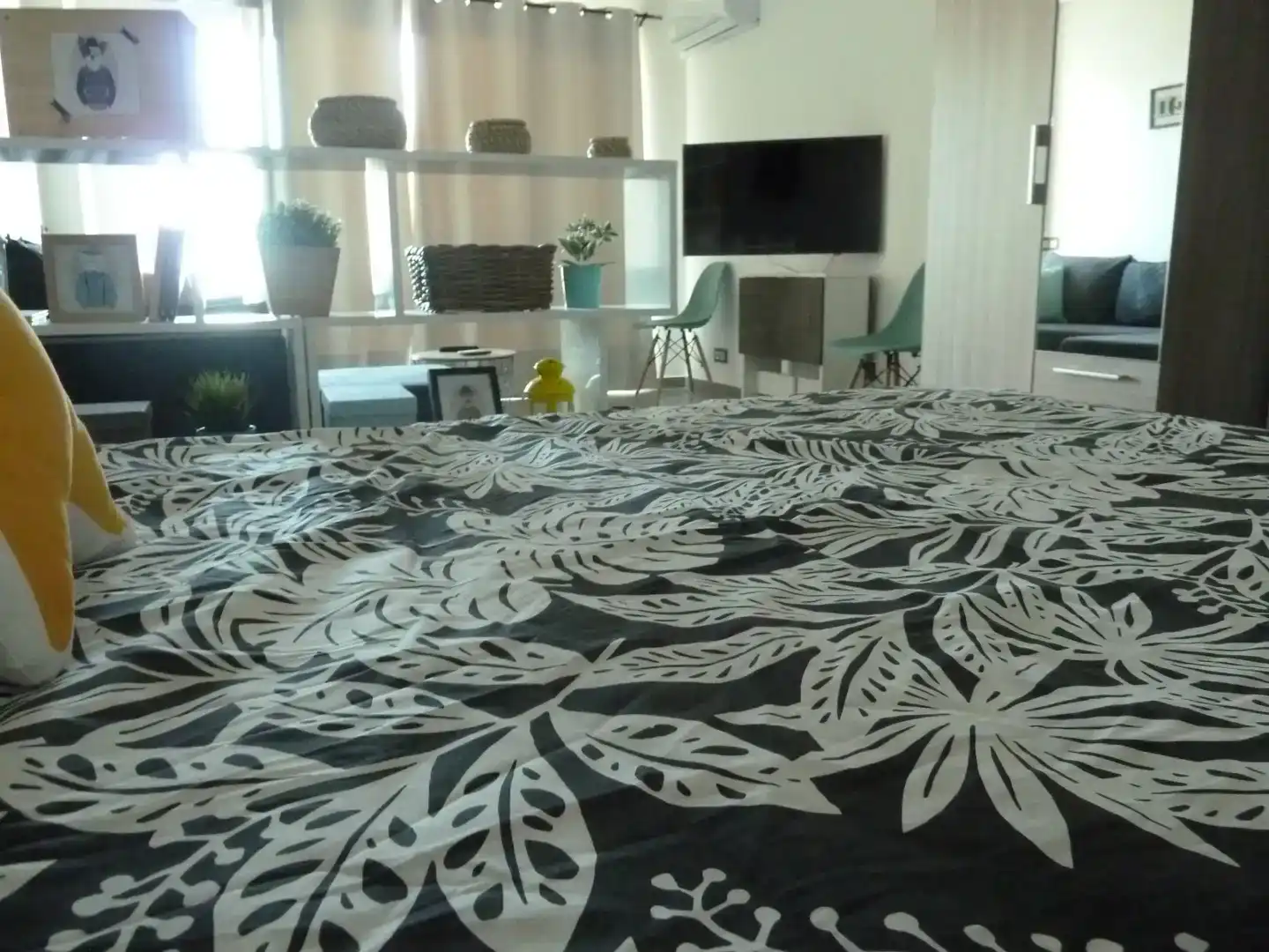 Wohnzimmer von Wohnung zur Miete in Rincón de la Victoria mit Klimaanlage und Schwimmbad