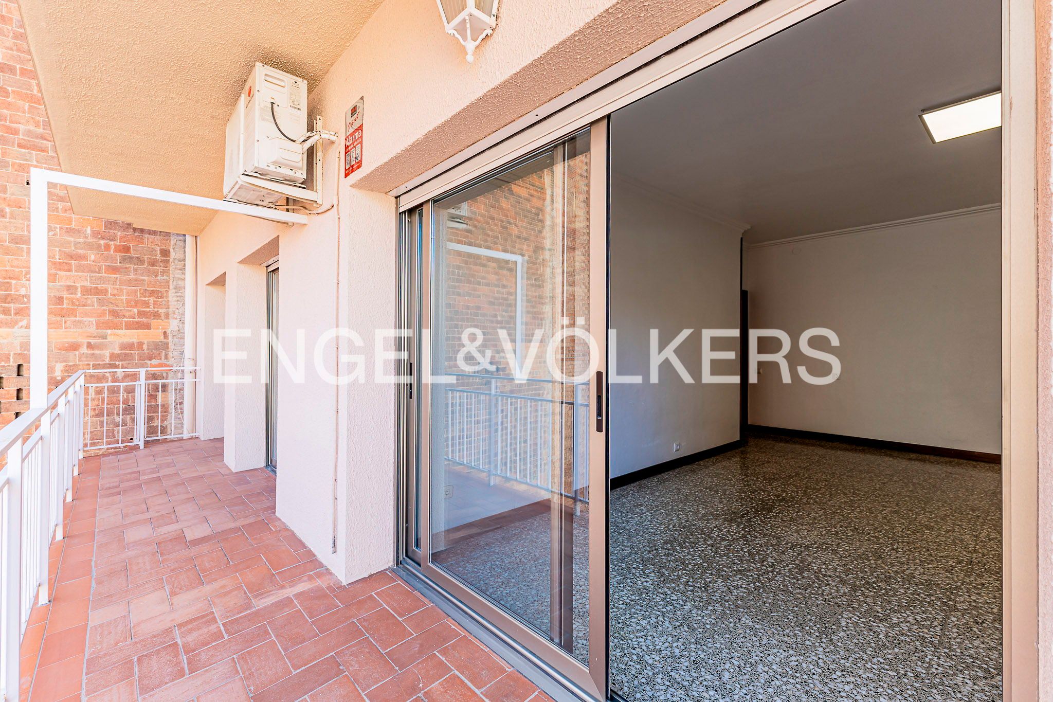 Apartamento en venta en  Barcelona Capital con Aire acondicionado, Calefacción y Terraza