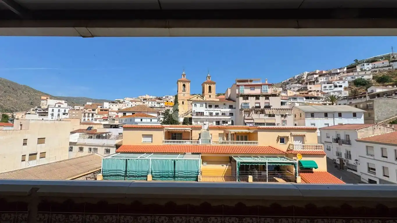 Vista exterior de Àtic en venda en Albuñol