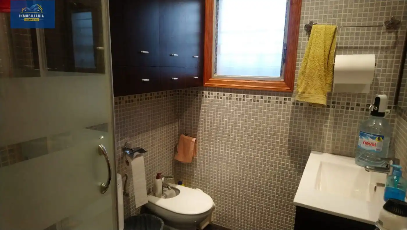Bathroom of Houses for sale in Benillup  with Air Conditioner, Heating and Terrace