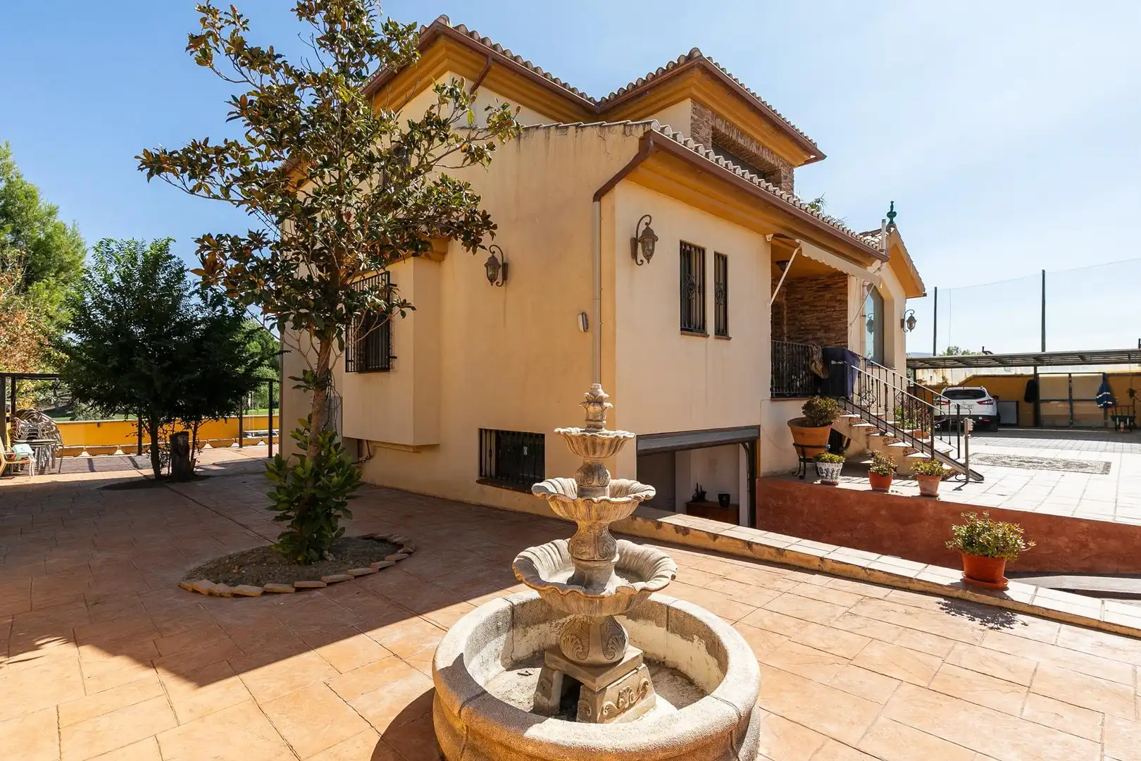 Vista exterior de Casa o chalet en venta en Las Gabias con Aire acondicionado, Calefacción y Jardín privado