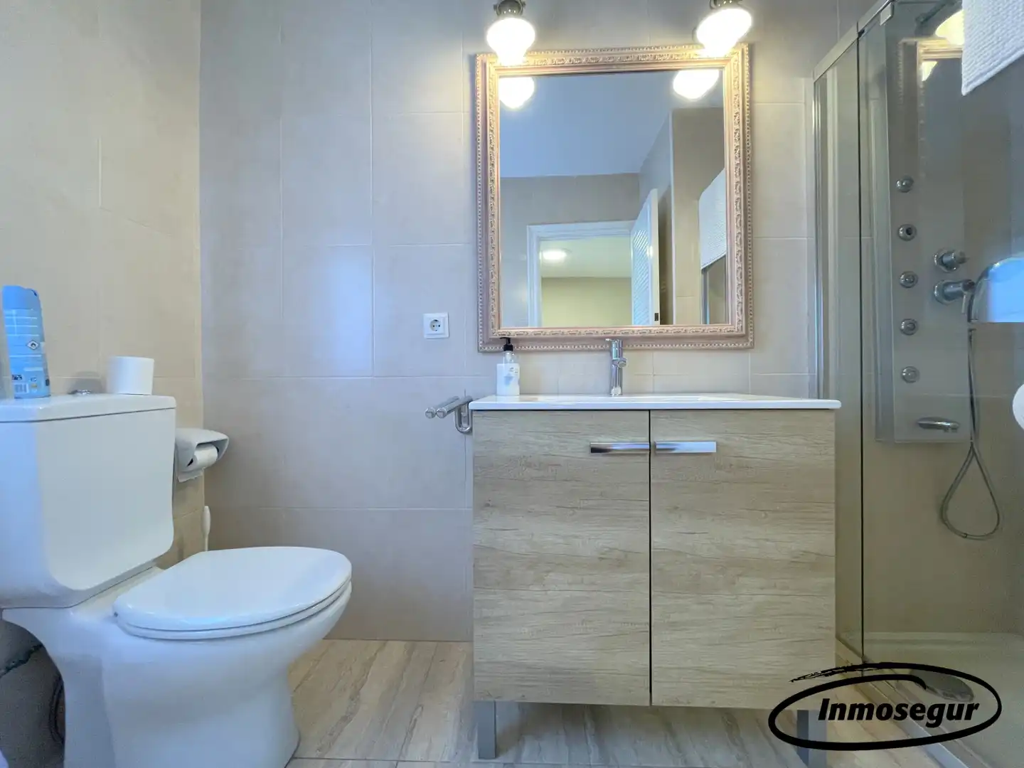 Bathroom of Country homes for sale in Salou  with Air Conditioner, Heating and Private garden