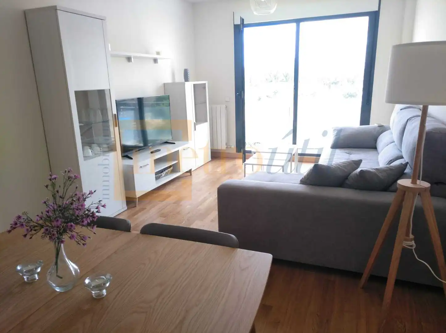 Flat for rent in Calle Juan Maluquer, La Platina- Hospital - Campus