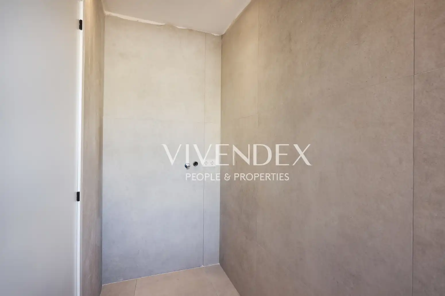 Ático en venta en Barcelona con Calefacción y Terraza