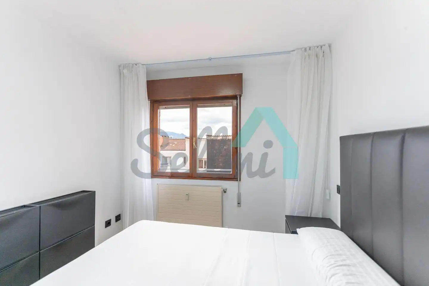 Flat for rent in Calle Gregorio Marañon, Vallobín