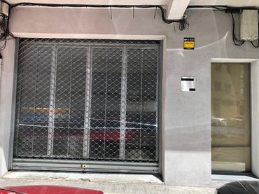 Locale commerciale in vendita a Rúa Sinforiano López 45