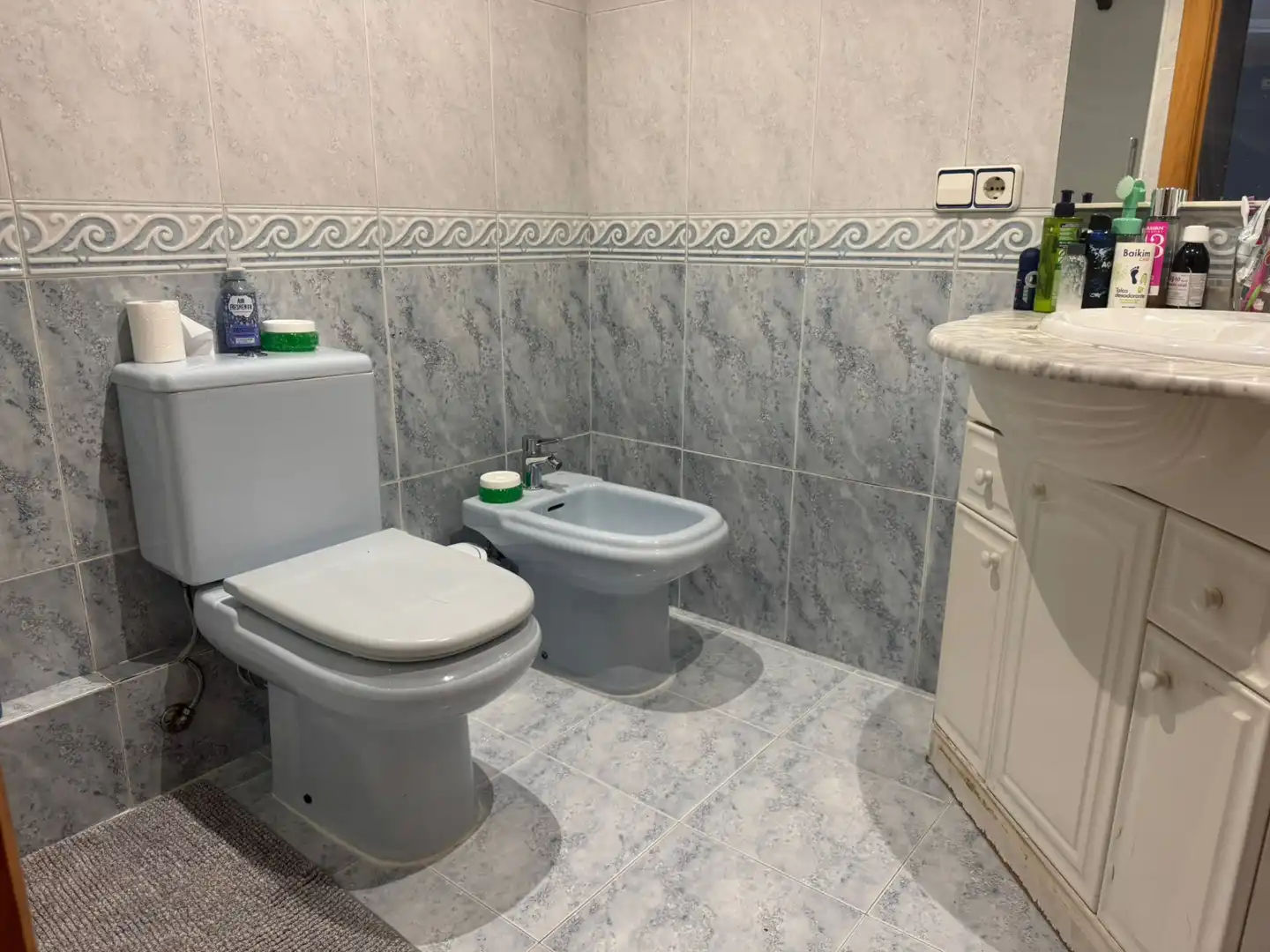 Bathroom of Flat for rent in Madrid  with Air Conditioner, Heating and Furnished