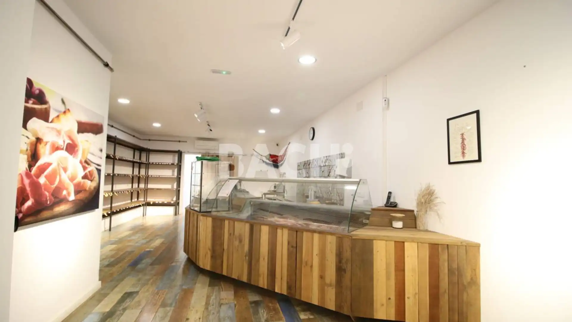 Local de alquiler en Vic con Aire acondicionado