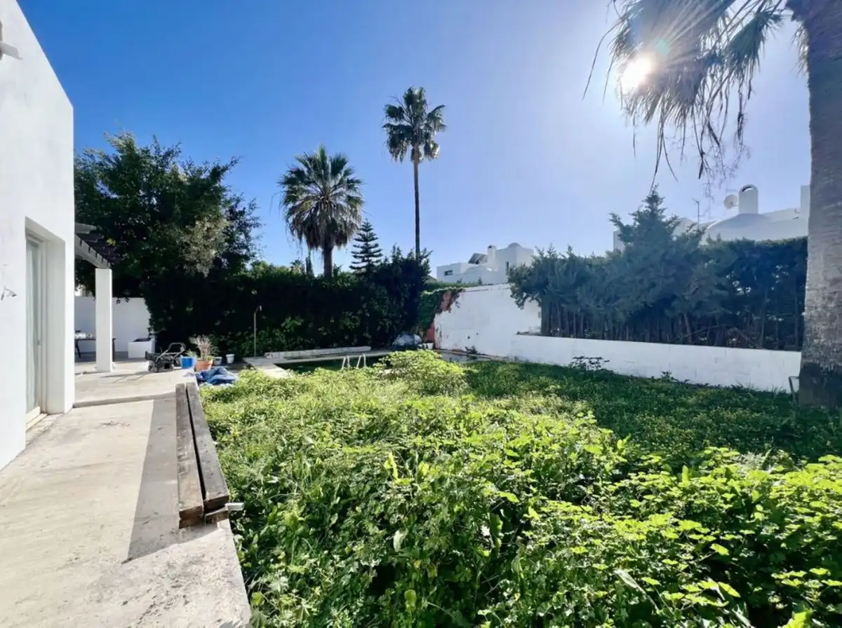Villa con piscina in vendita a Nueva Andalucía, imagen 4