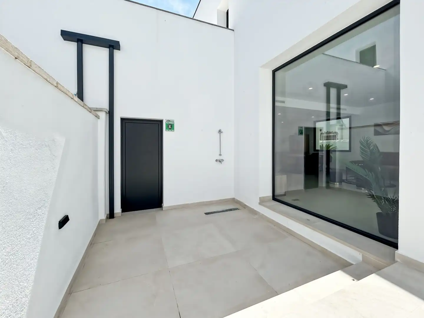 Einfamilien-Reihenhaus zum Verkauf in Empuriabrava mit Klimaanlage, Heizung und Schwimmbad