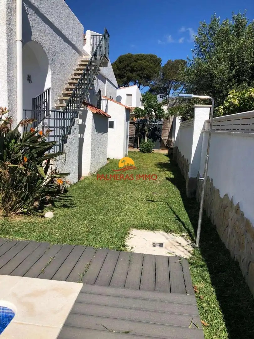 Vista exterior de Casa adosada en venta en Mont-roig del Camp con Aire acondicionado, Calefacción y Terraza