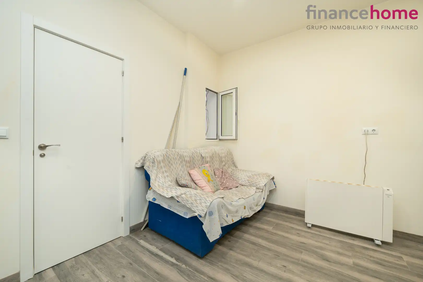 Habitación de Piso en venta en Madrid con Calefacción y Amueblado