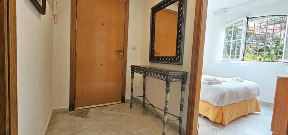 Ground floor for sale in Marbella  with Air Conditioner, Terrace and Swimming Pool