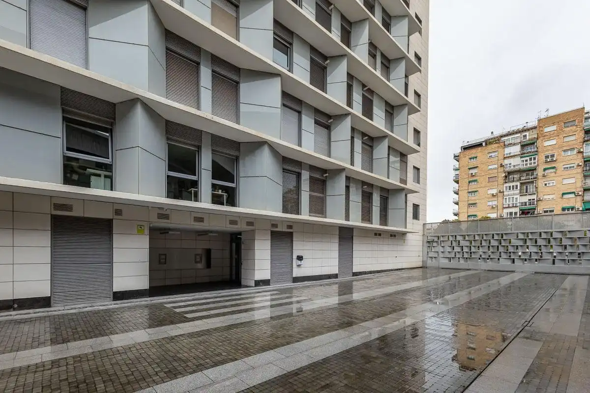 Exterior view of Flat for sale in Granada  with Air Conditioner and Storage room