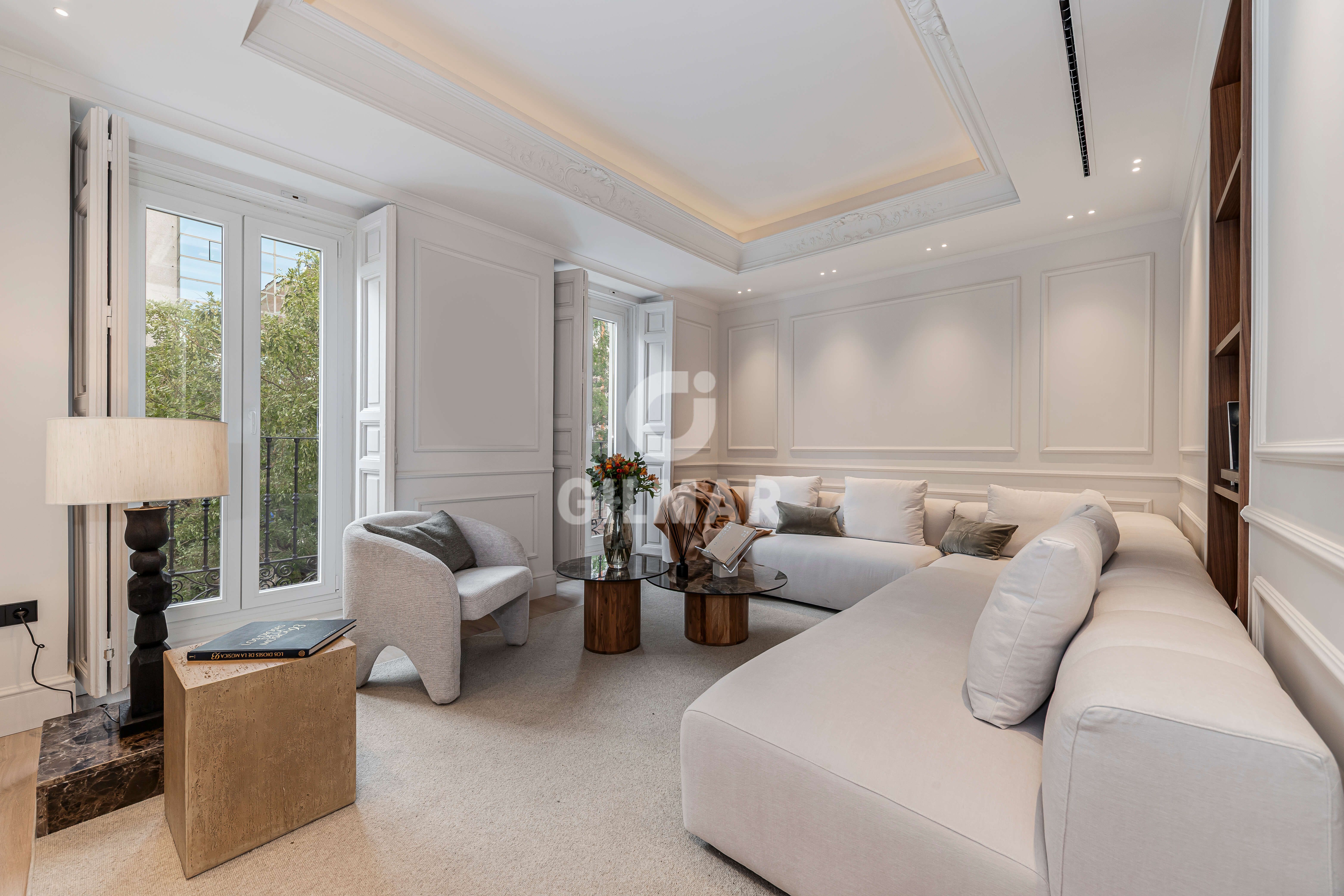 Living room of Flat for sale in  Madrid Capital  with Heating