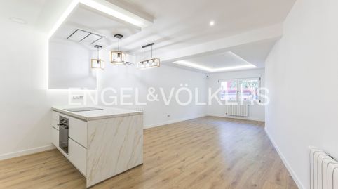 Foto 4 de Piso de alquiler en Avenida del Mediterráneo, Niño Jesús, Madrid Capital