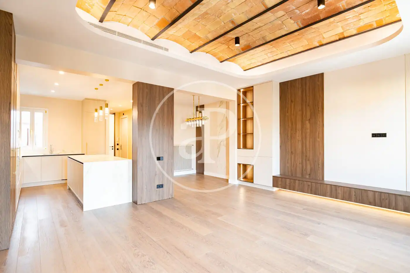 Flat for sale in Barcelona  with Air Conditioner, Heating and Balcony