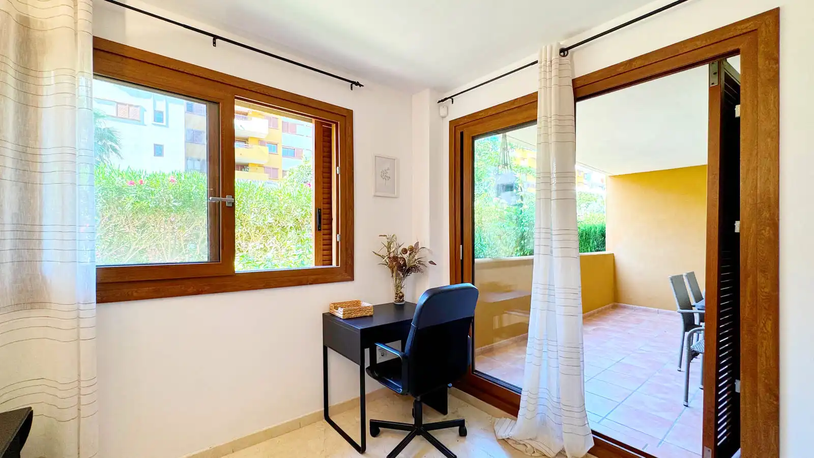 Bedroom of Flat for sale in Torrevieja