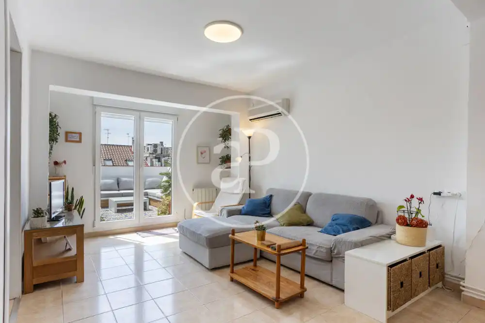Sala d'estar de Àtic de lloguer en Valencia amb Aire condicionat, Calefacció i Terrassa