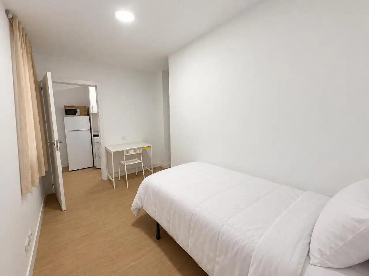 Dormitori de Planta baixa de lloguer en Madrid amb Moblat