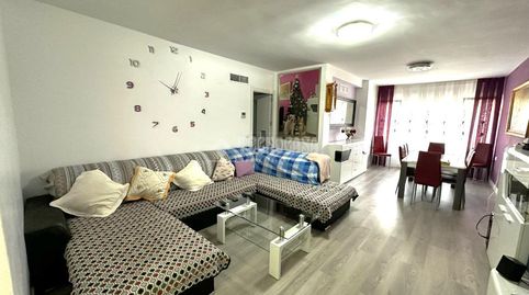 Foto 2 de Piso en venta en Calle Pinto - San Roque, Parla