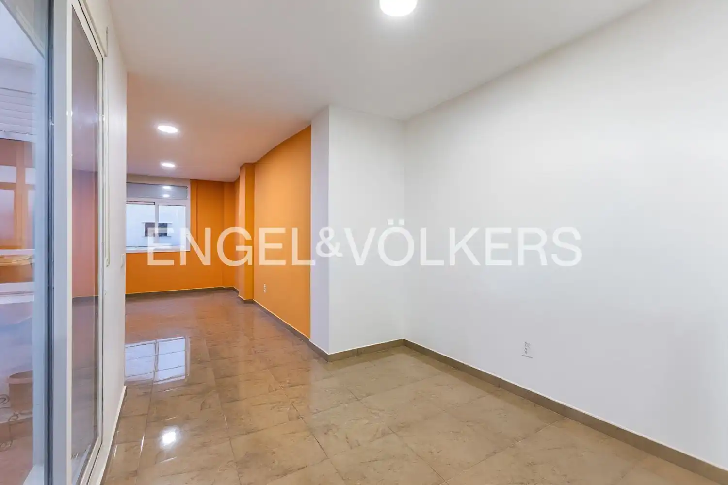 Flat for sale in Valencia  with Heating, Terrace and Storage room