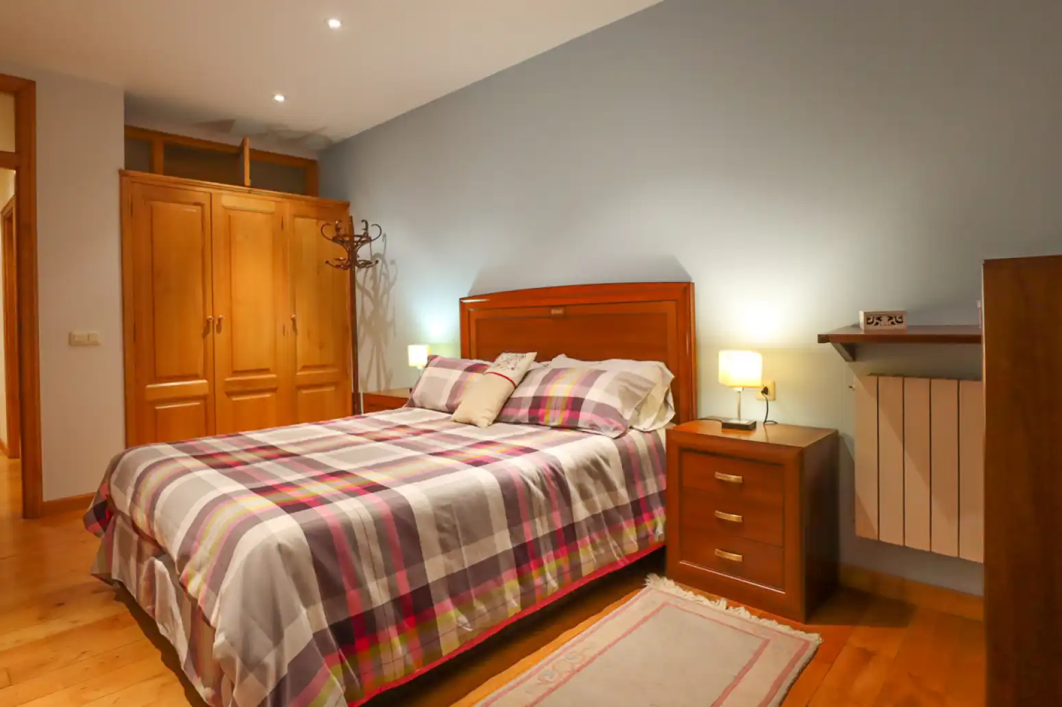 Bedroom of Flat for sale in Oviedo   with Heating, Parquet flooring and Terrace