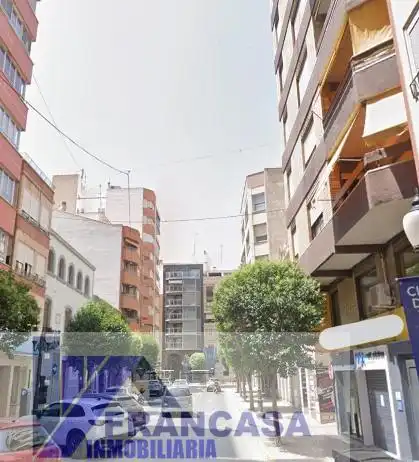 Piso con ascensor en venta en El Rabal