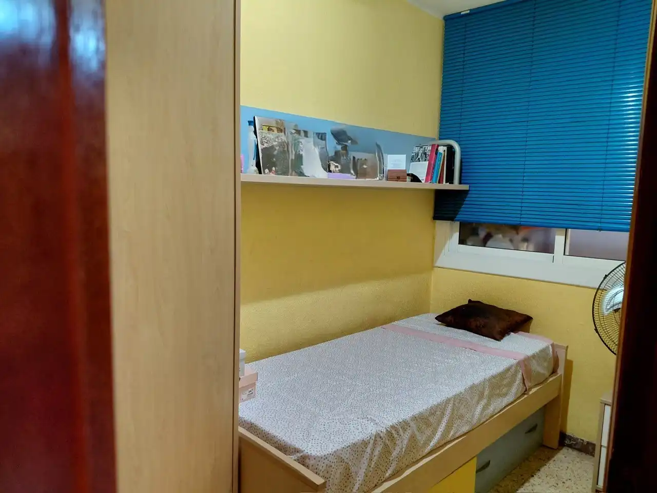 Habitación de Piso en venta en L'Hospitalet de Llobregat con Aire acondicionado, Calefacción y Amueblado