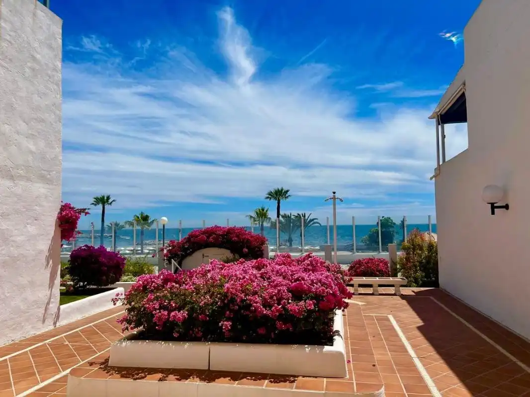 Terrace of Flat for sale in Marbella  with Air Conditioner, Heating and Private garden