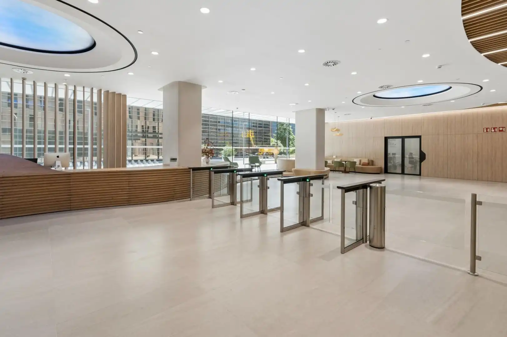 Office for rent in Barcelona  with Air Conditioner, Heating and Terrace