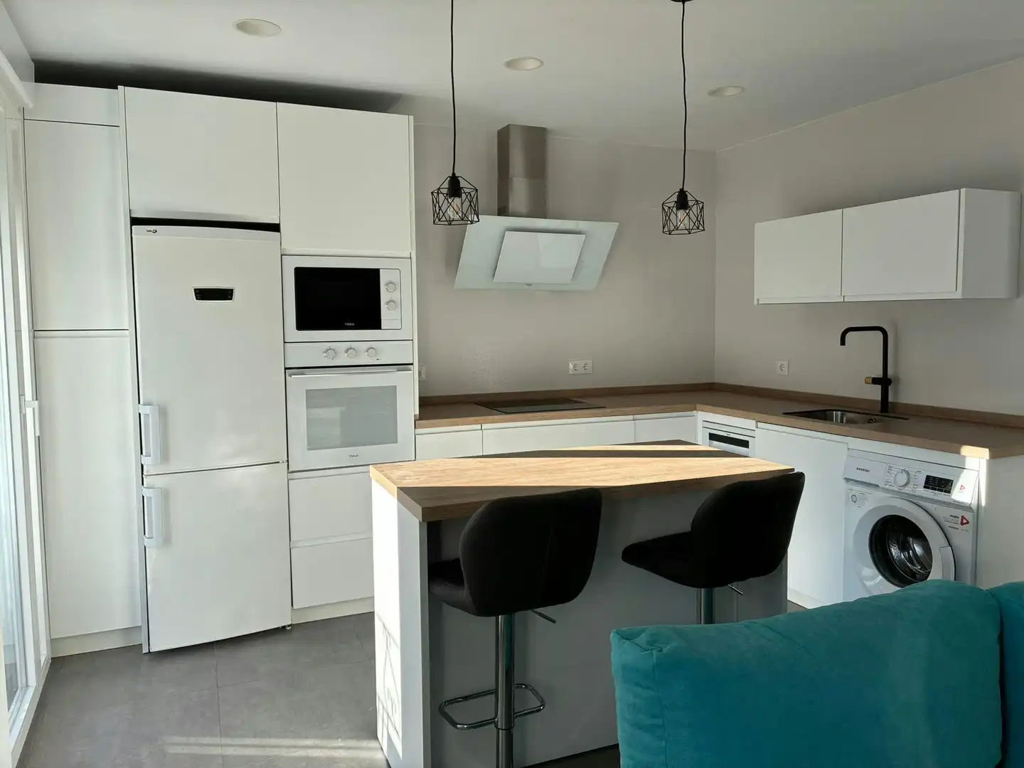 Küche von Wohnung zur Miete in Sevilla mit Klimaanlage, Heizung und Möbliert