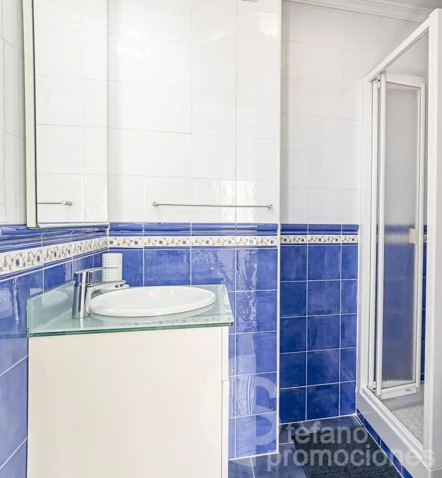 Baño de Piso de alquiler en Málaga con Aire acondicionado, Terraza y Amueblado