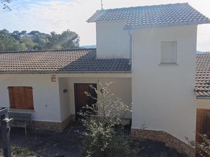 Vista exterior de Casa o xalet en venda en Vallgorguina amb Calefacció, Jardí privat i Terrassa