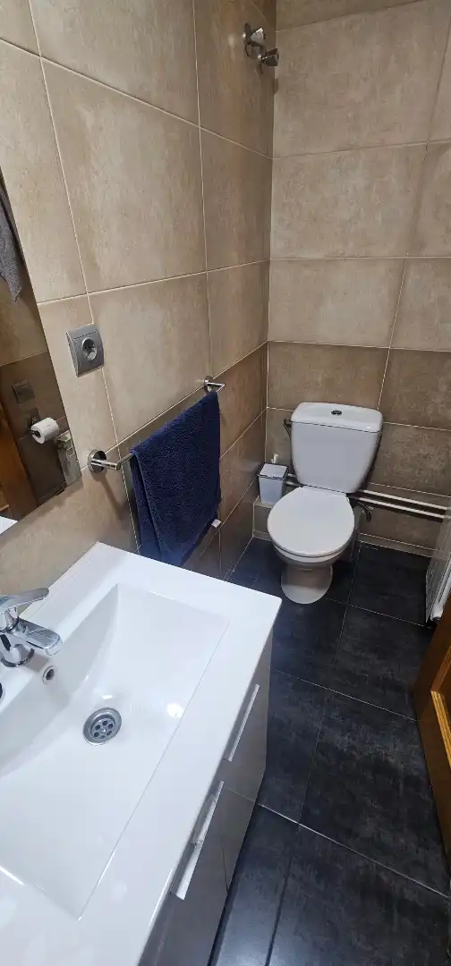 Bany de Pis en venda en Mataró amb Calefacció, Jardí privat i Parquet
